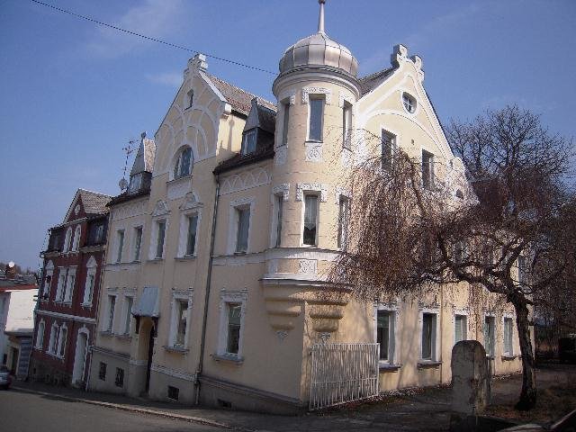 Helmbrechts: große Jugendstilvilla (Mehrfamilienhaus) 