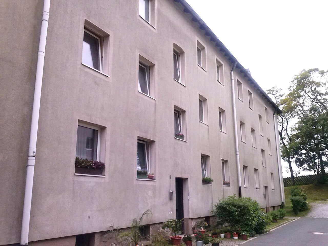 Hof: gemütliche Zwei-Zimmer- Eigentumswohnung in Hof!! 