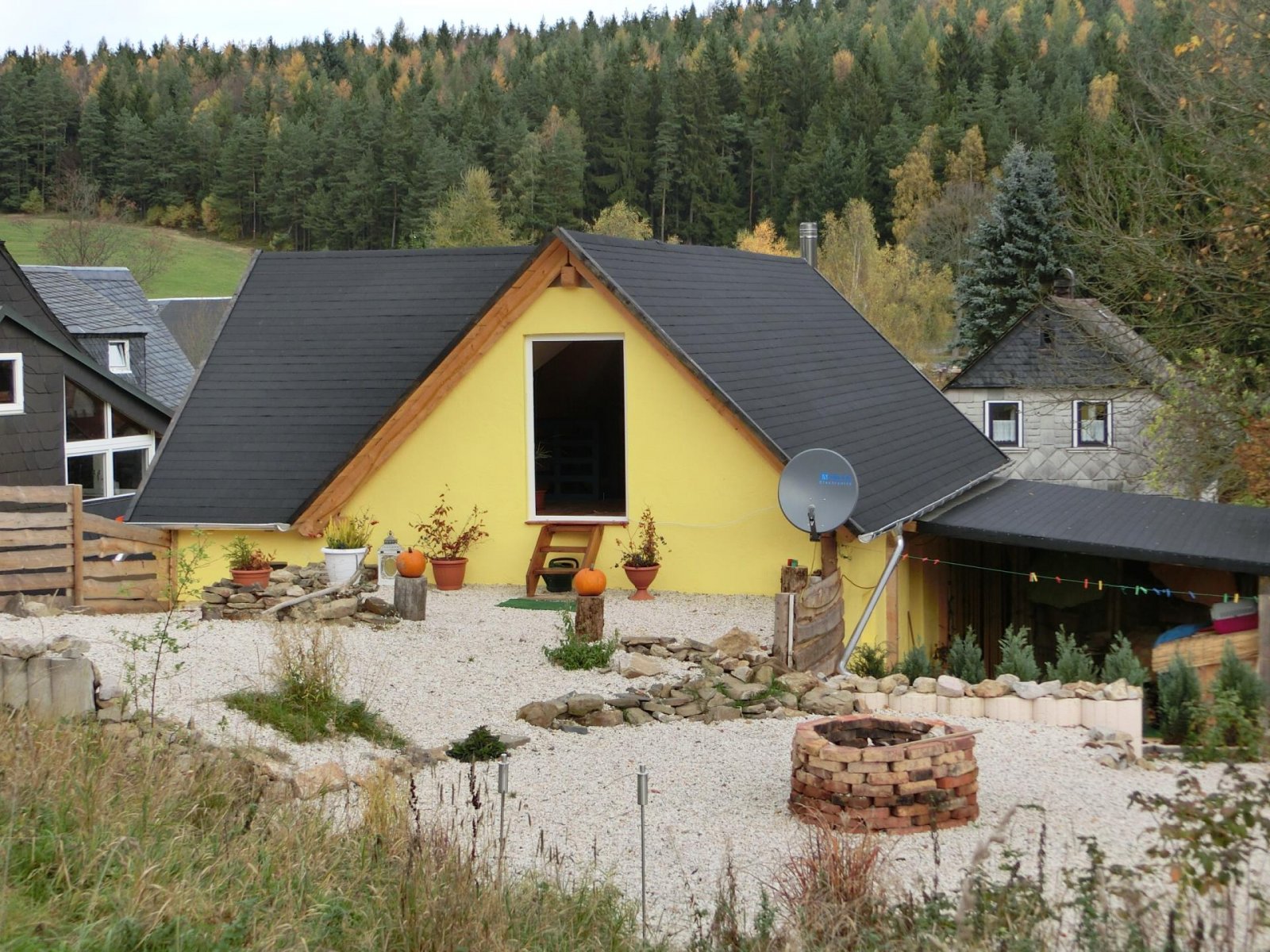Bad Steben: GRATIS WALDBLICK!!! Häuschen in traumhafter, naturnaher Lage.... 