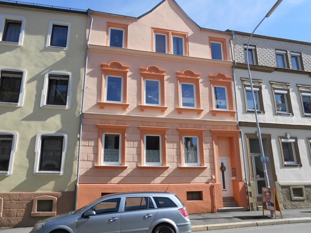 Helmbrechts: ***Top gepflegtes Reihenhaus mit Werkstatt in Helmbrechts sucht Familie!!*** 