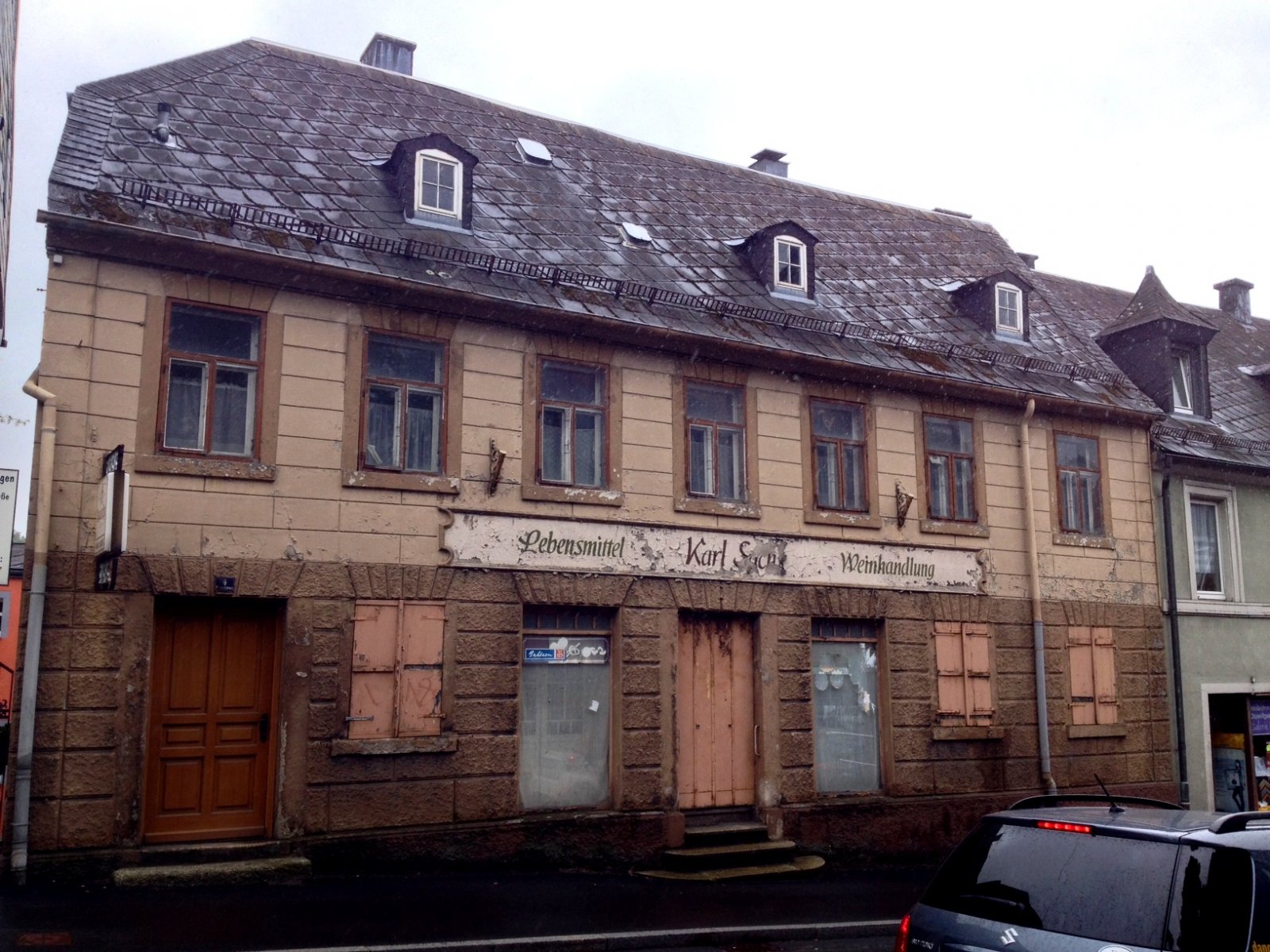Münchberg: Historisches Haus im Stadtzentrum von Münchberg zum Hammerpreis!! 