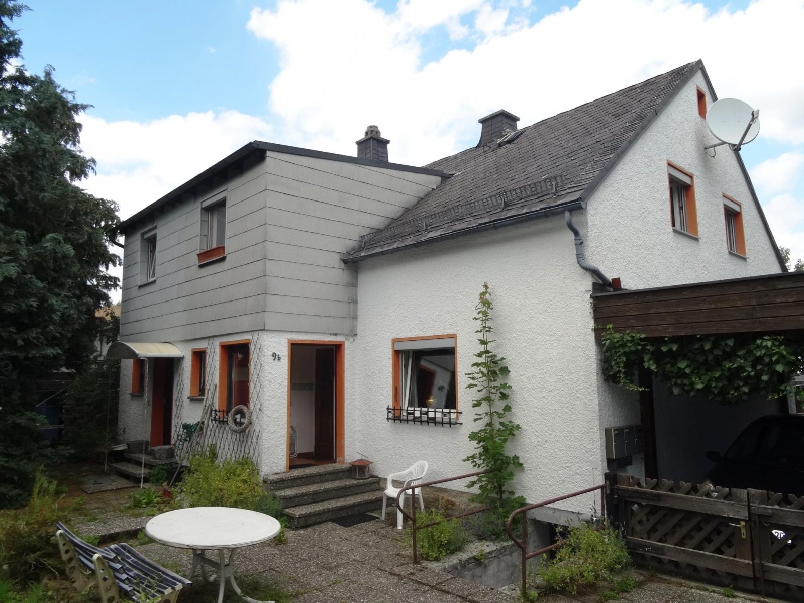 Schwarzenbach a.d.Saale: ... zwei Häuser zum Preis von einem..... 