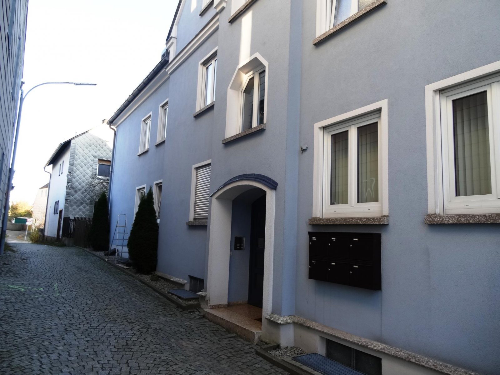 Münchberg: .... gepflegte Wohnung in sehr zentraler und trotzdem ruhiger Lage... 