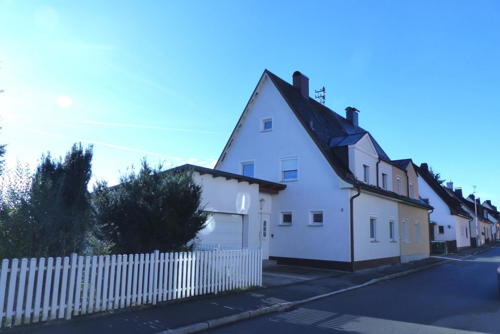 Helmbrechts: Topgepflegte Doppelhaushälfte in Helmbrechts 