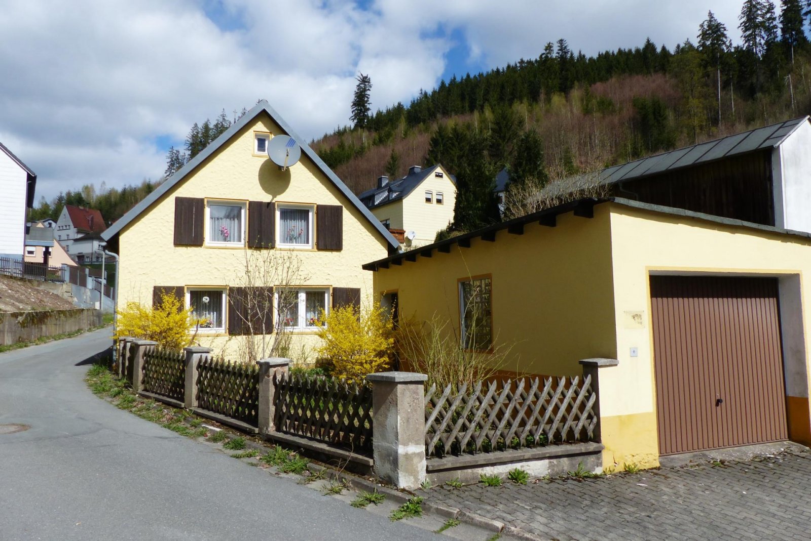 Schwarzenbach a.Wald: Für den Preis gibt es sonst nur einen Wohnwagen... 