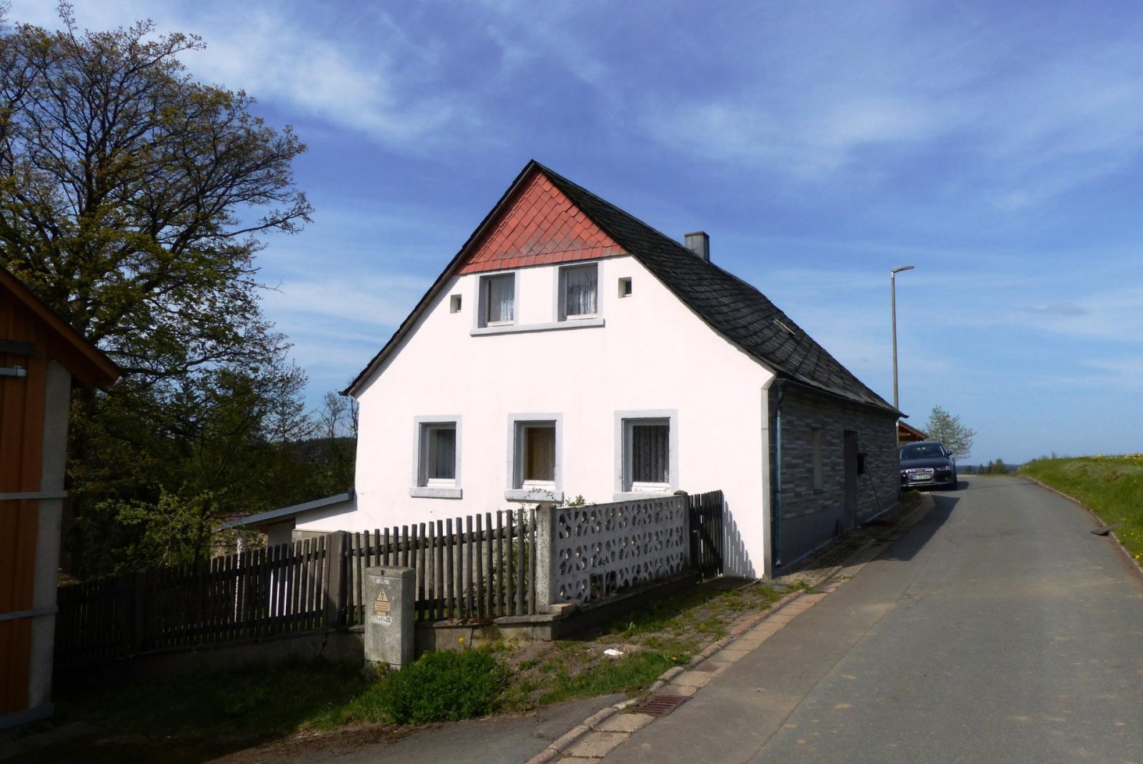 Schwarzenbach a.Wald: ... ehemaliges Weberhaus - in Traumlage - zum Schnäppchenpreis.... 
