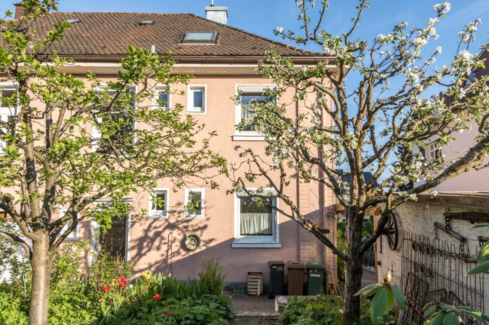Münchberg: Hübsche Doppelhaushälfte zentrumsnah in Münchberg 