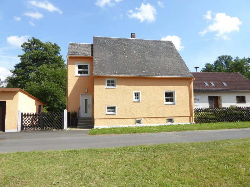 Selb: ... Mehrfamilienhaus in ländlicher Lage... 