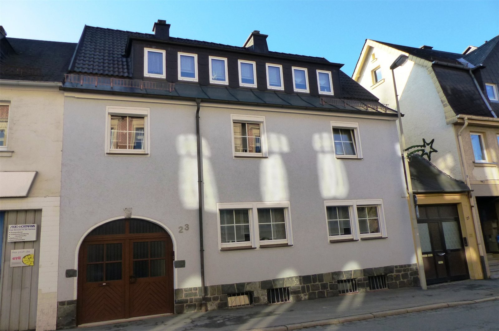 Naila: Topgepflegtes Einfamilienhaus - Sie müssen nur noch Ihre Möbel mitbringen 