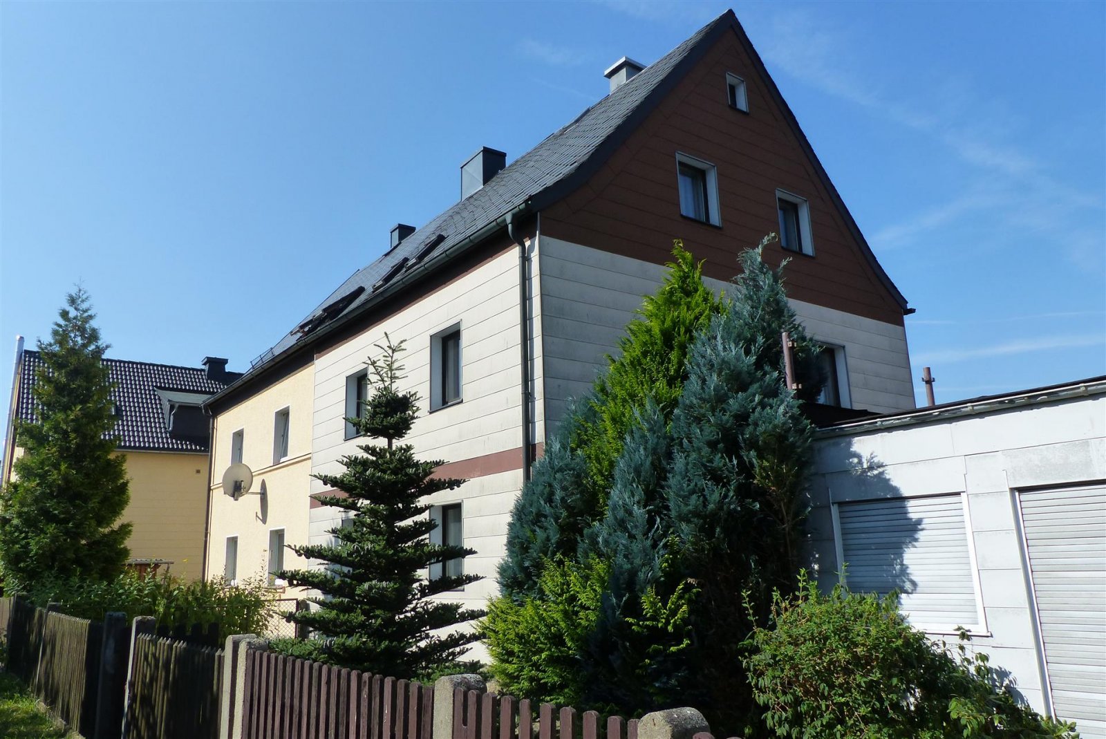 Münchberg: Ruhig und trotzdem zentrumsnah - Doppelhaushälfte in Münchberg 