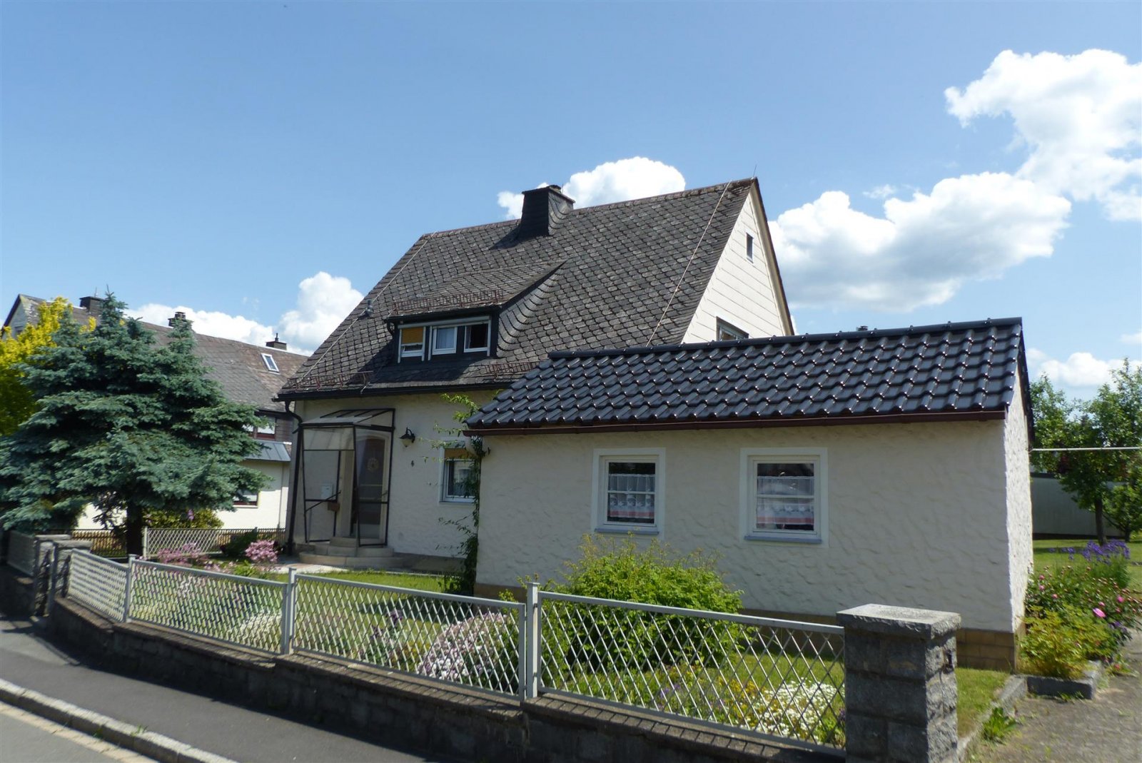 Münchberg: Gemütliches Einfamilienhaus zur Miete in ruhiger Wohnlage... 