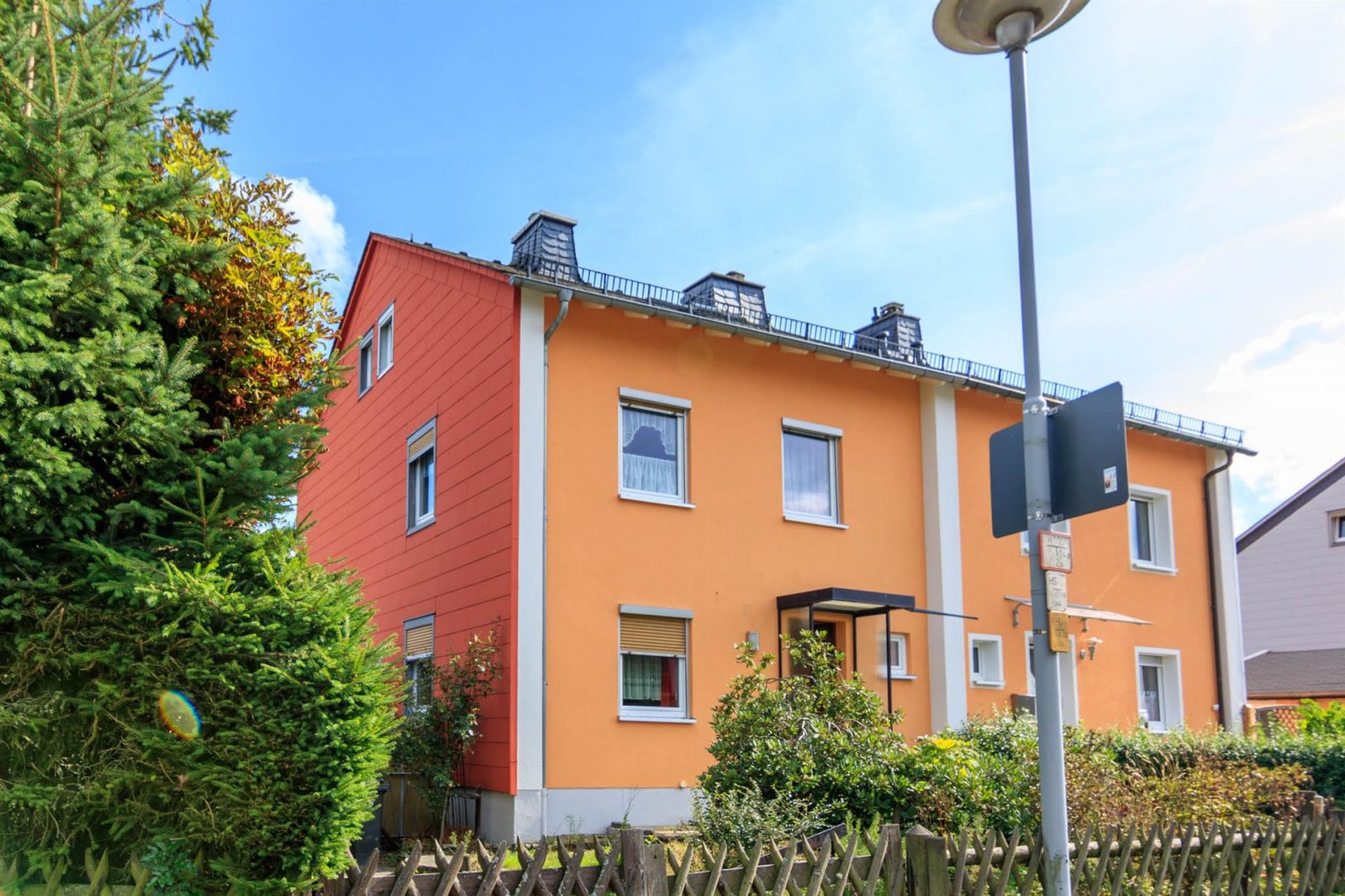 Münchberg: Schicke Doppelhaushälfte in ruhiger Wohnlage von Münchberg 