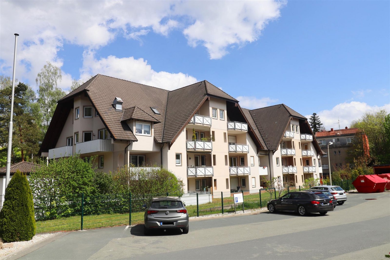 Münchberg: Hochwertige Wohnung in zentraler und doch ruhiger Wohnlage 