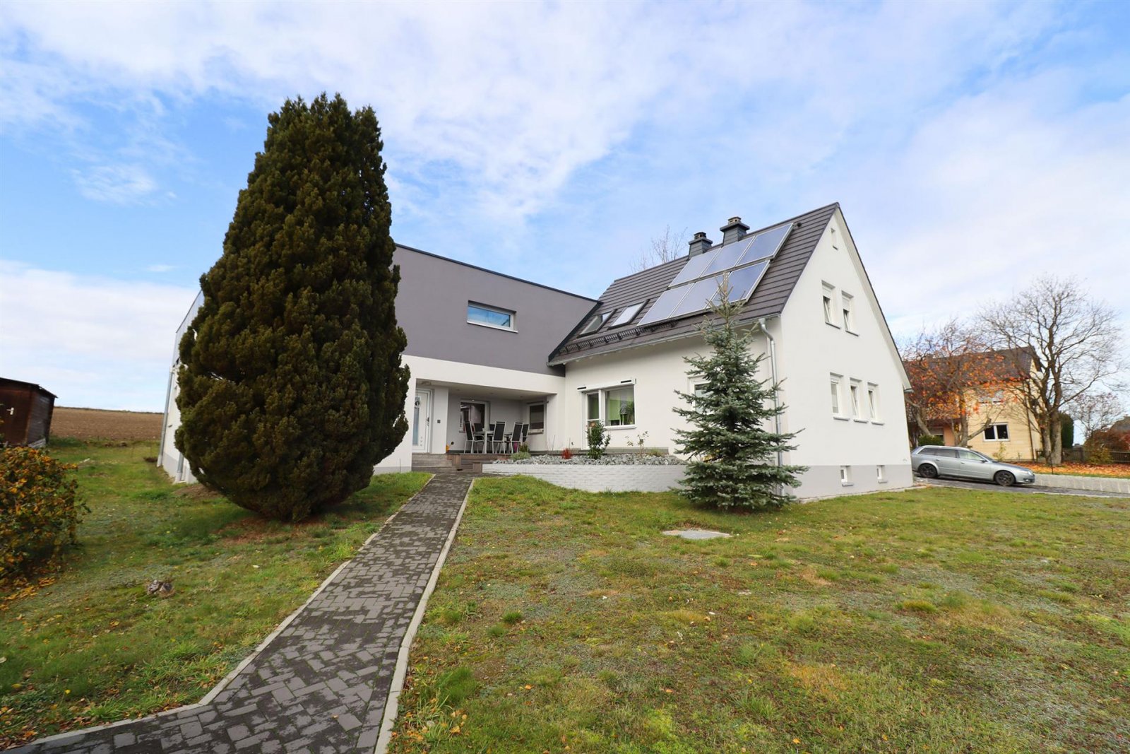 Naila: ... Traumhaus in Traumlage sucht Traumfamilie.... 