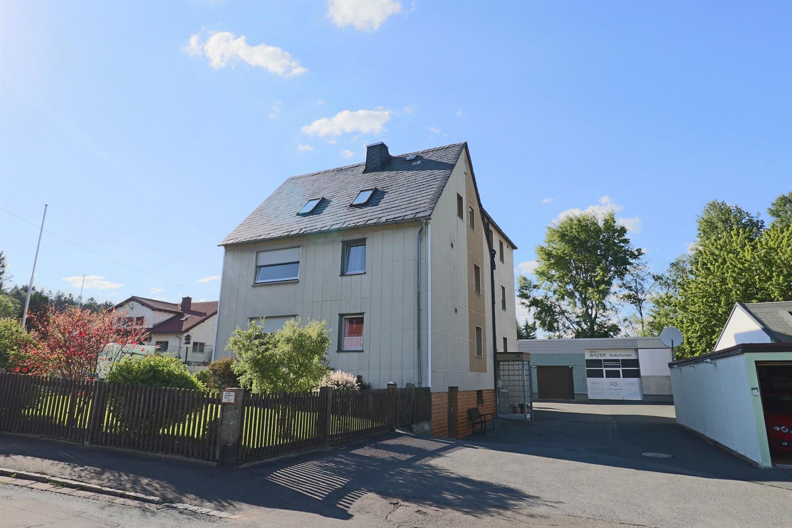 Helmbrechts: ... wohnen in einer gemütlichen Dachgeschosswohnung.... 