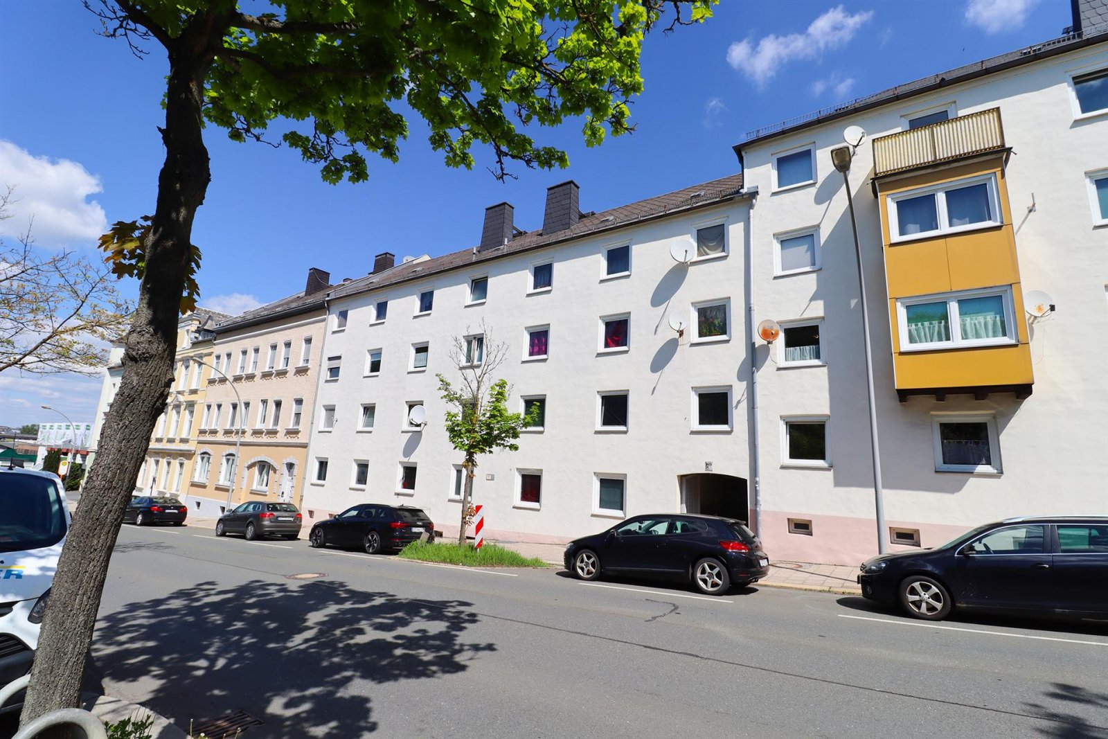 Hof: ... hier können Sie sofort einziehen... 