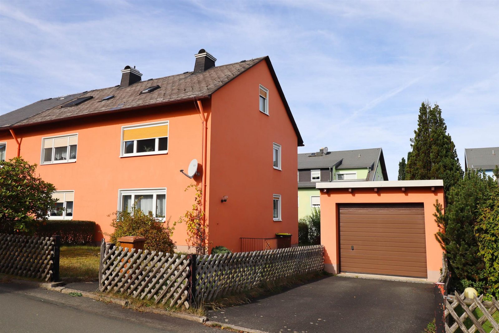 Helmbrechts: ... Doppelhaushälfte in ruhiger Wohnlage... 