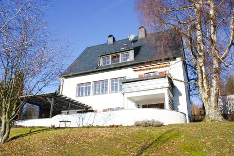 Helmbrechts: ...stilvolles Einfamilienhaus mit herrlichem Blick über Helmbrechts... 