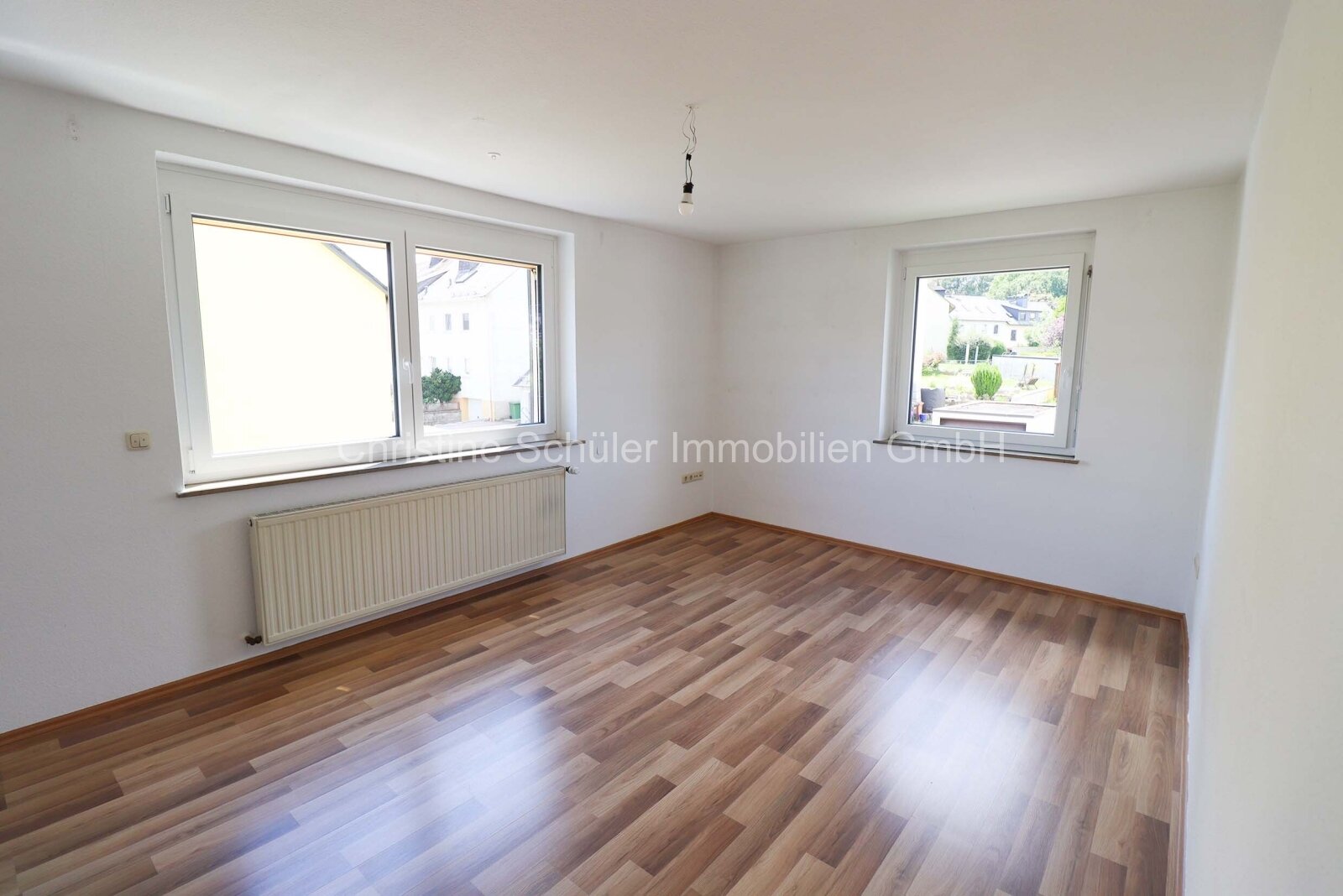 .. renovierte Wohnung in ruhigem Wohngebiet...
