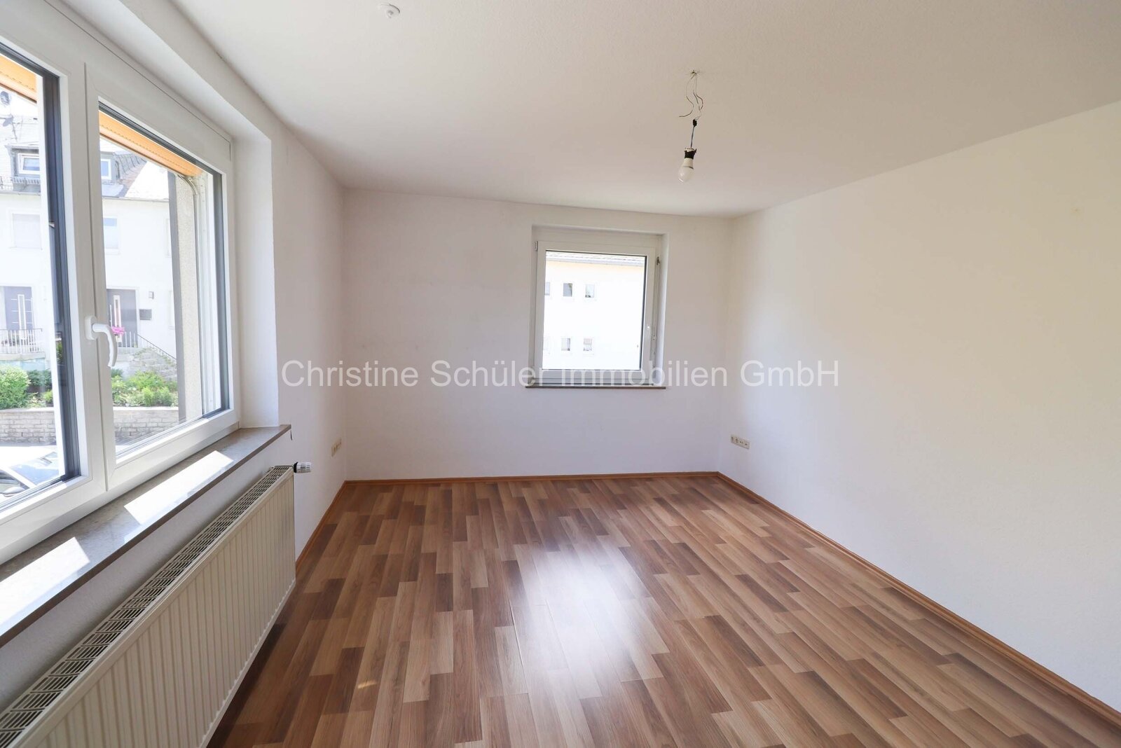 .. renovierte Wohnung in ruhigem Wohngebiet...