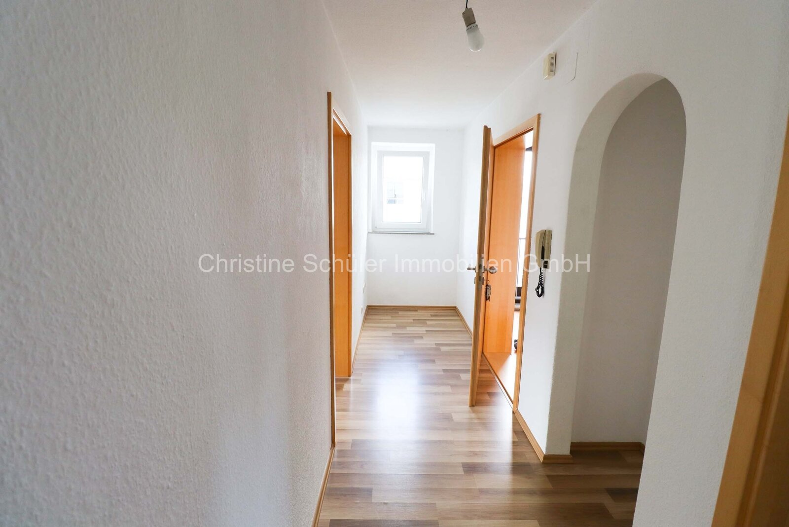 .. renovierte Wohnung in ruhigem Wohngebiet...
