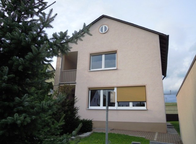 Münchberg: Gepflegtes Haus für die kleine Familie - zur Miete- 