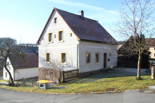 Presseck: gemütliches Einfamilienhaus in schöner Dorflage 