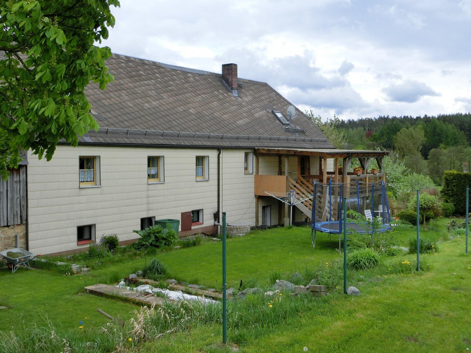 Schwarzenbach a.d.Saale: Eltern, Kinder, Oma, Tiere - alle haben Platz !!! 